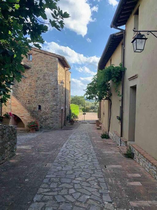 Medieval Tower In Umbria With Swimming Pool Montelagello 외부 사진